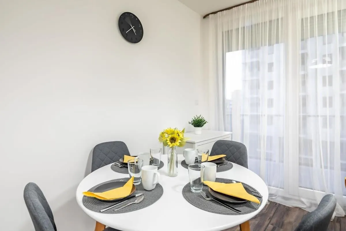 Balcony - Easy Parking - Comfy Home Budapest Apartment