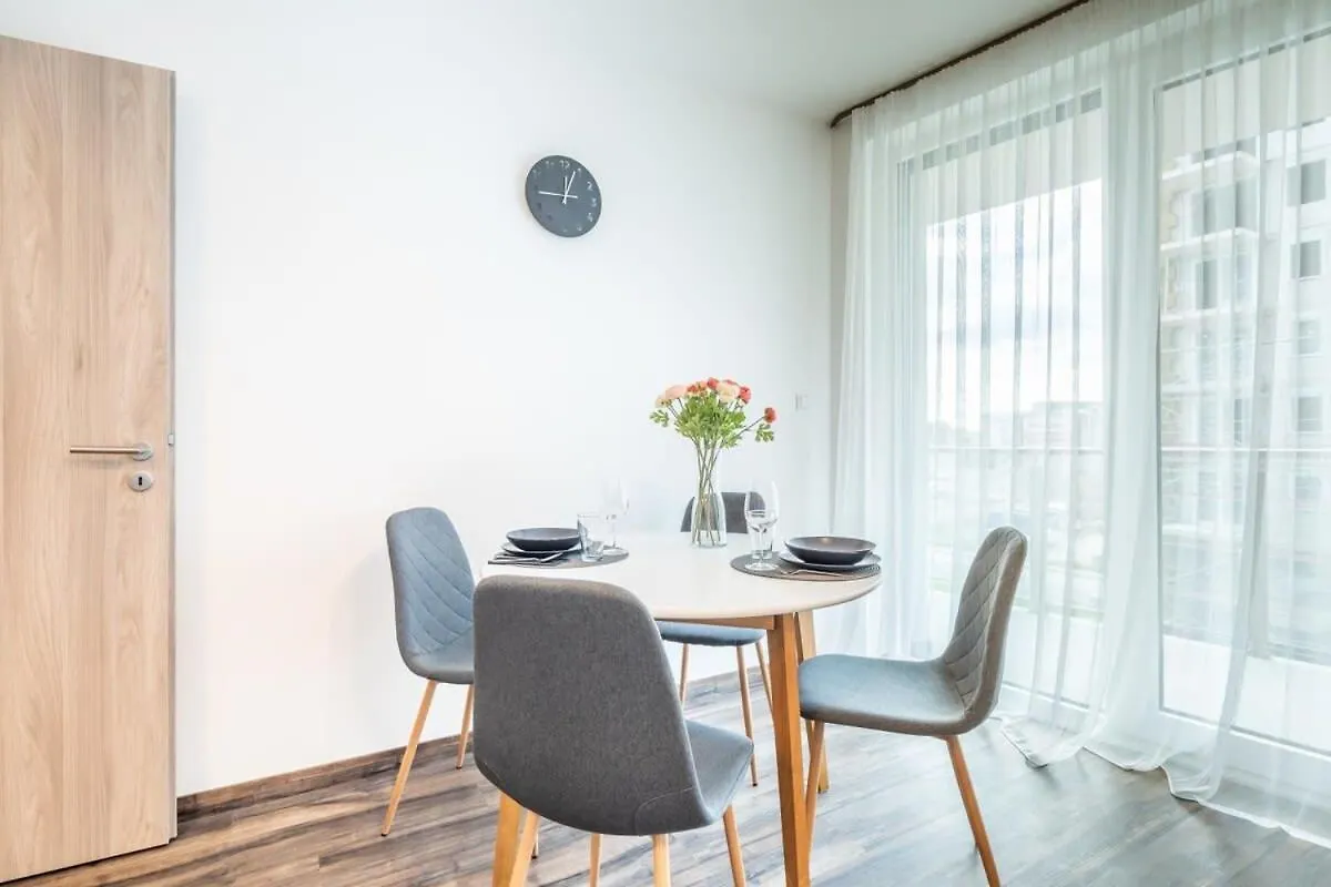 Balcony - Easy Parking - Comfy Home Budapest Apartment