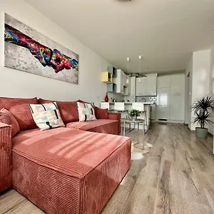  Apartament Break - Private Garage, Ac, Balcony